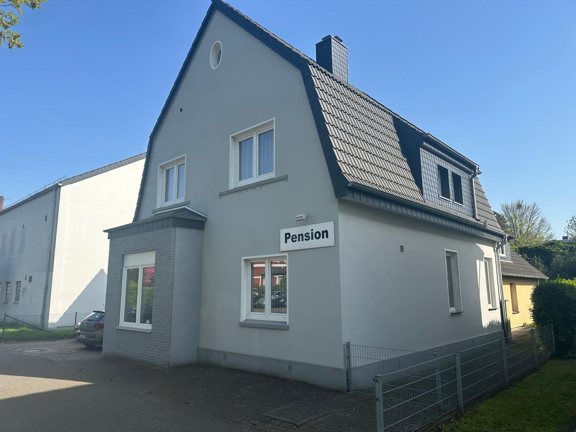 Die Kleine Pension Delmenhorst Exterior foto
